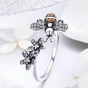 "Bee" Yourself Ring